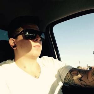 Meet your Posher, Tommygunz